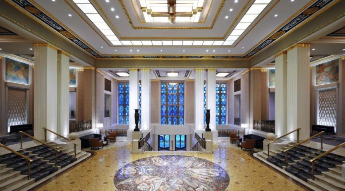 O icônico hotel Waldorf Astoria vai leiloar milhares de peças históricas