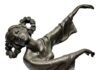 Escultura Francesa em Bronze do Século XIX: A Elegância do Estilo Chiparus e o Brilho da Escultura Decorativa Europeia