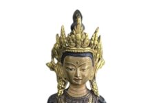 Amitayus em Bronze: a presença serena do Buda da Vida Infinita